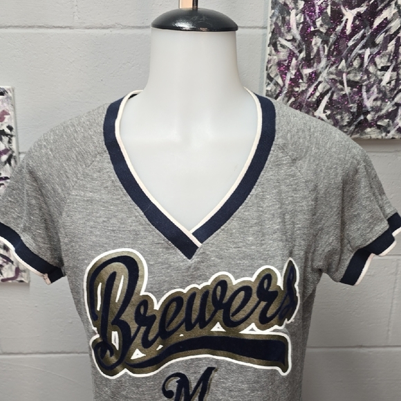 5th & Ocean Gray And Royal Blue Brewers V-Neck Tee - Picture 3 of 10